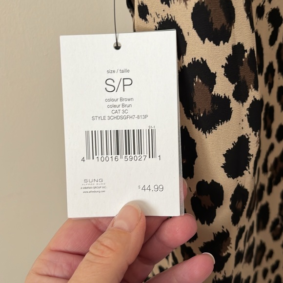 NWT Leopard Print Pleated Top - Picture 5 of 6